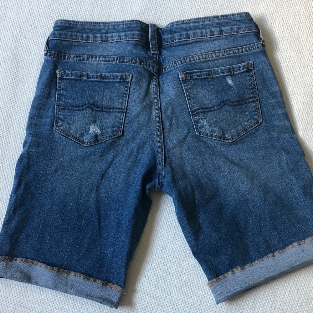 Jean Shorts - Picture 3 of 3